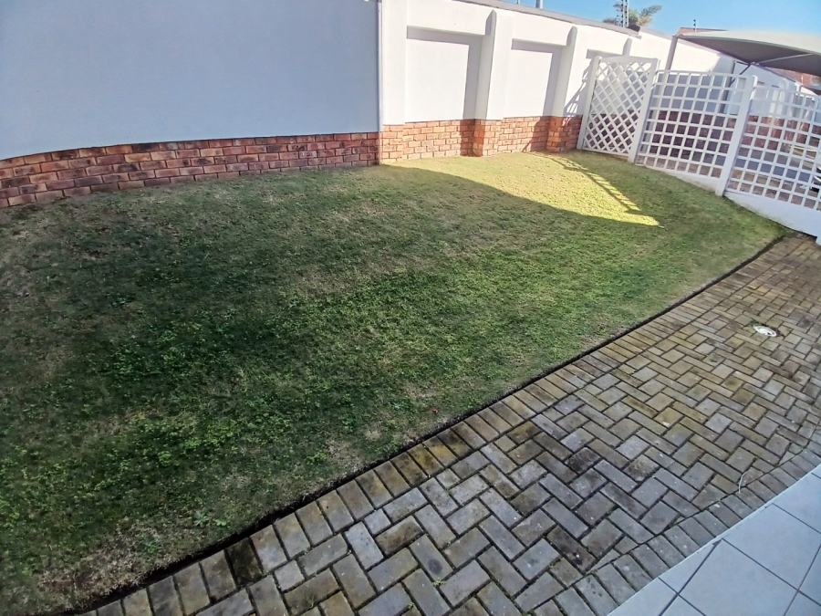 1 Bedroom Property for Sale in Reebok Western Cape